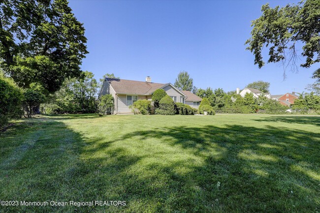 81 Parker Ave in Deal, NJ - Foto de edificio - Building Photo