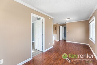 1038 Richmond S in Wichita, KS - Building Photo - Building Photo