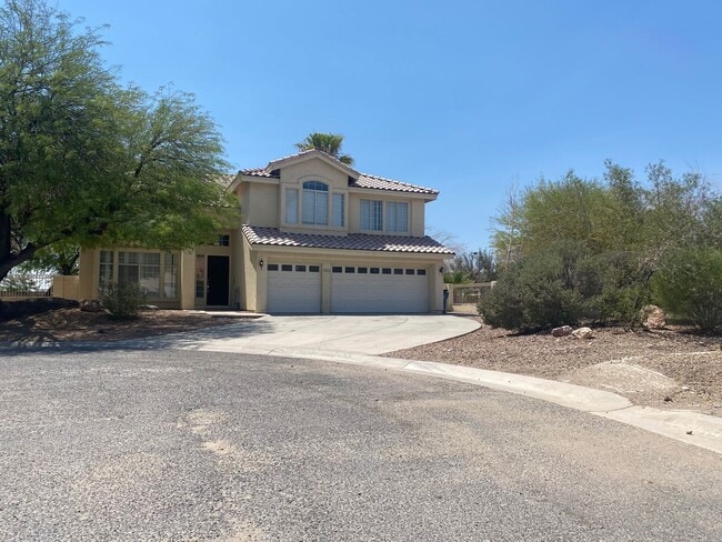 6325 N Juliano Rd in Las Vegas, NV - Foto de edificio - Building Photo