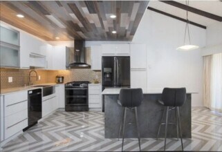716 W 34th St, Unit 1 in San Pedro, CA - Foto de edificio - Building Photo