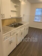 2328 S Broadview St in Wichita, KS - Building Photo - Building Photo