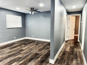 6644 Raleigh St in Hollywood, FL - Building Photo - Building Photo
