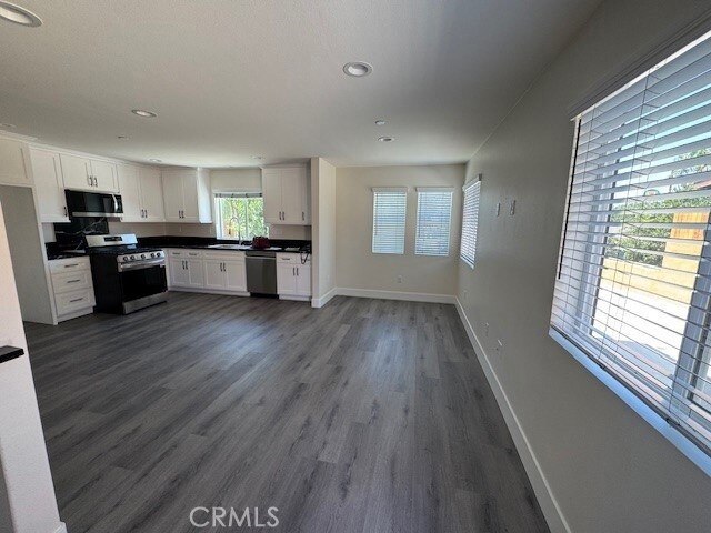 510 N Ellis St in Lake Elsinore, CA - Building Photo