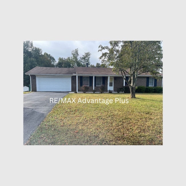 property at 1608 Redbud Cir