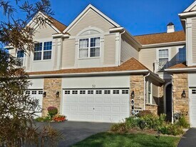 52 Kelsey Ct in Algonquin, IL - Building Photo