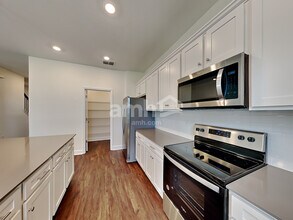 1133 Walden Pond Dr in Plant City, FL - Building Photo - Building Photo