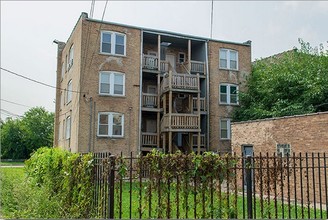 4334 W 18th St in Chicago, IL - Building Photo - Building Photo