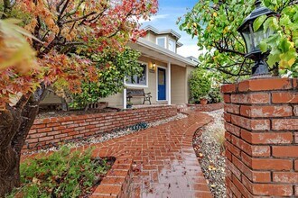 2761 Bromley Dr in San Carlos, CA - Building Photo - Building Photo