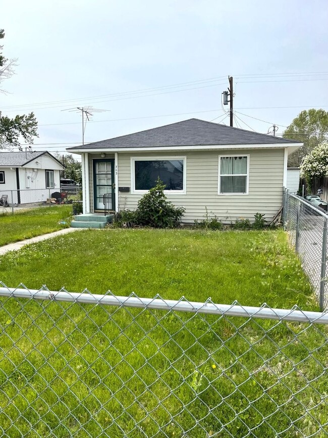 property at 703 Winslow Ave