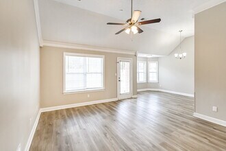 838 Clearview Cove in Southaven, MS - Foto de edificio - Building Photo