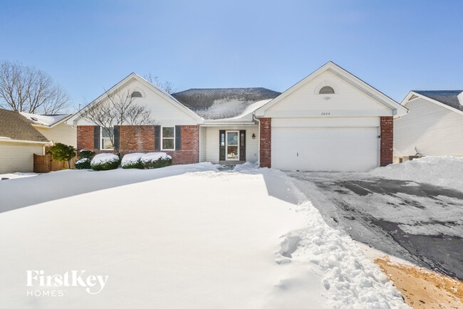 property at 2800 Wilshire Valley Dr