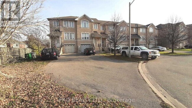 52 Andrika Ct in Mississauga, ON - Building Photo - Building Photo