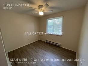 1319 Fillmore Cir in Lorain, OH - Building Photo - Building Photo
