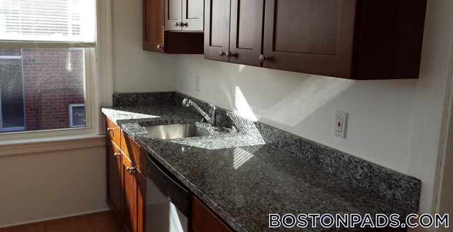 22 Commonwealth Terrace in Boston, MA - Building Photo - Building Photo