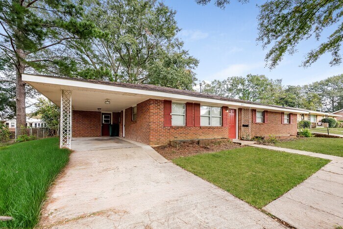 311 Sterling Dr in Montgomery, AL - Building Photo