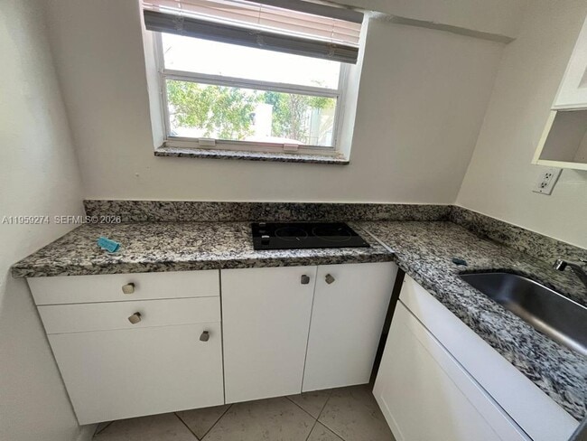 property at 1012 N 24th Ave