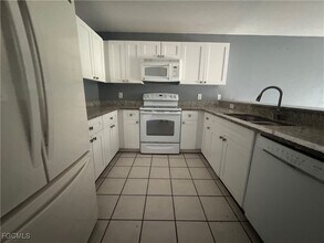 849-851 Eisenhower Blvd in Lehigh Acres, FL - Building Photo - Building Photo