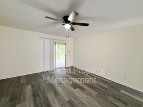 518 Suffolk Ct in Fayetteville, NC - Foto de edificio - Building Photo