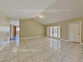 10105 SW 141st Ct in Miami, FL - Foto de edificio - Building Photo