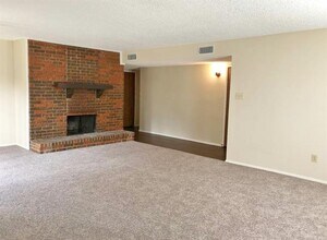 721 Mockingbird Dr in Lewisville, TX - Building Photo - Building Photo