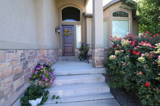 3080 N CREST DR in Lehi, UT - Foto de edificio - Building Photo
