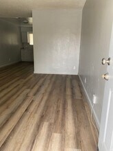 4824 E Hedges Ave in Fresno, CA - Building Photo - Building Photo