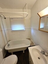 751 Leonard Ave in Muskegon, MI - Building Photo - Building Photo