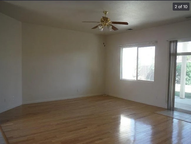 2254 Independence Pl in Hanford, CA - Building Photo - Building Photo