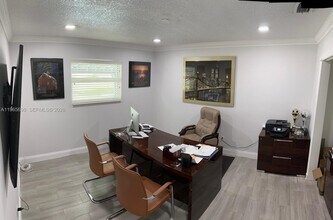 951 SW 121st Ave in Davie, FL - Building Photo - Building Photo