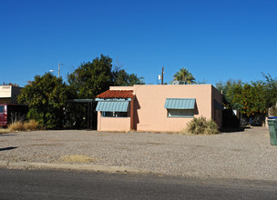 3931 E Paseo Dorado in Tucson, AZ - Building Photo - Building Photo