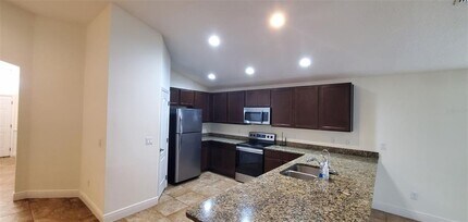 844 Valnera Ct in Poinciana, FL - Building Photo - Building Photo