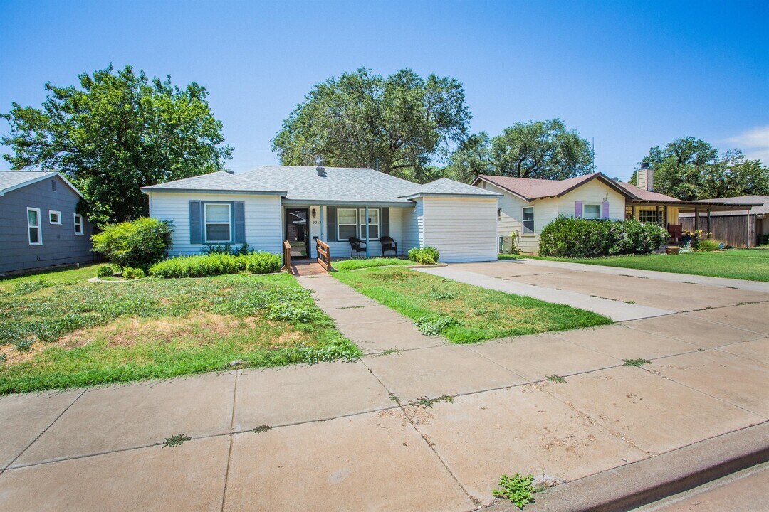 3313 29th St in Lubbock, TX - Building Photo