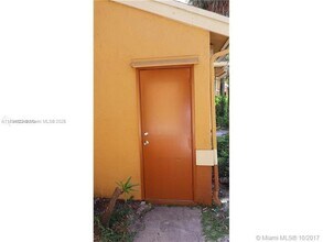 2511 NW 56th Ave in Lauderhill, FL - Building Photo - Building Photo