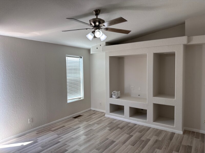 6135 Bryce Canyon Ave in Las Vegas, NV - Building Photo