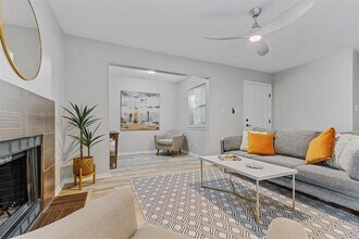 6700 Cooper Ln in Austin, TX - Building Photo - Building Photo