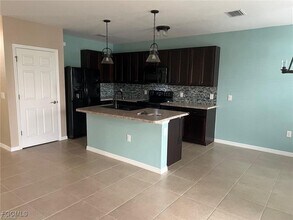 3500 Acapulco Cir in Cape Coral, FL - Building Photo - Building Photo