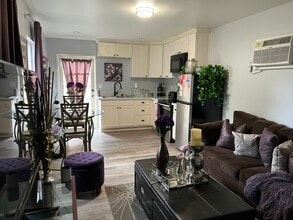 6006 Donna Ave in Los Angeles, CA - Building Photo - Building Photo