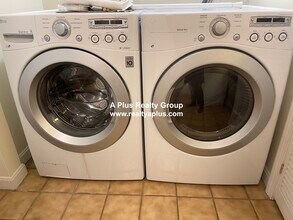 842 South St in Boston, MA - Foto de edificio - Building Photo