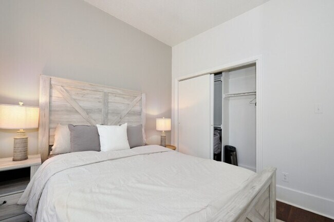 708 9th Ave, Unit SI ID1323923P in New York, NY - Building Photo - Building Photo