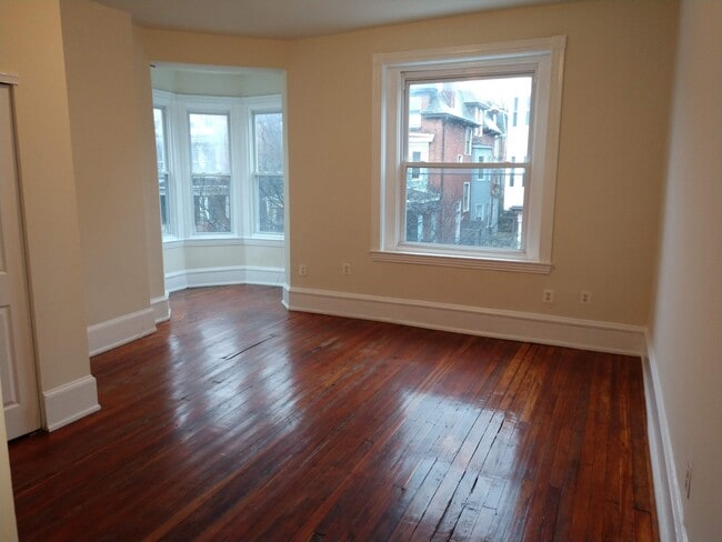 936 S St Bernard St, Unit 3 in Philadelphia, PA - Building Photo - Building Photo