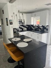 5620 SW 38th St in Davie, FL - Building Photo - Building Photo