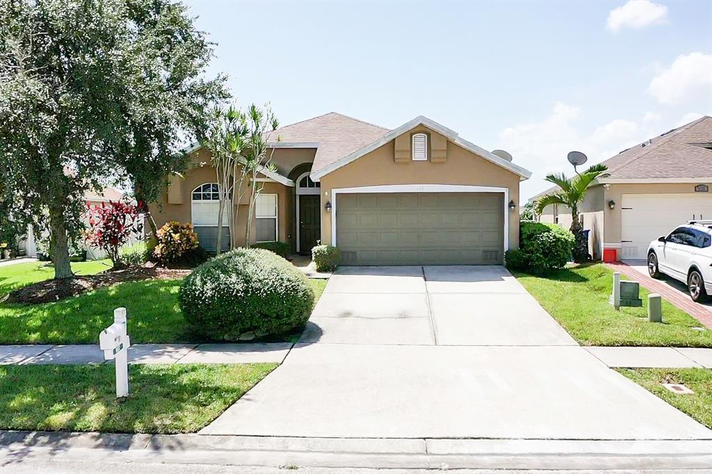 927 Addison Dr NE in St. Petersburg, FL - Building Photo