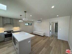 7808 Truxton Ave in Los Angeles, CA - Building Photo - Building Photo