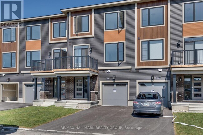 305 Raheen Ct in Ottawa, ON - Building Photo - Building Photo