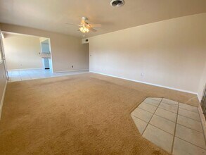 5000 Dearborne Dr in El Paso, TX - Building Photo - Building Photo