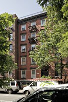 276 E Tenth St in New York, NY - Building Photo