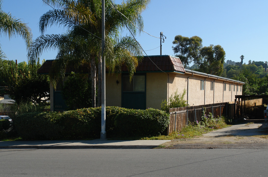 3651 S Cordoba Ave in Spring Valley, CA - Building Photo