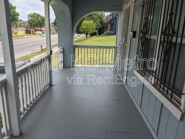 4420 The Paseo in Kansas City, MO - Building Photo - Building Photo