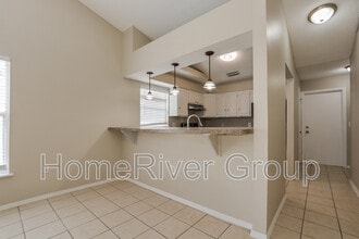 4837 Old Oak Tree Ct in Orlando, FL - Building Photo - Building Photo