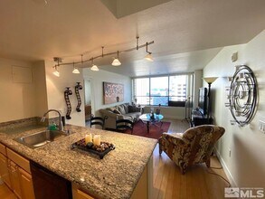 450 N Arlington Ave, Unit 1101 in Reno, NV - Building Photo - Building Photo